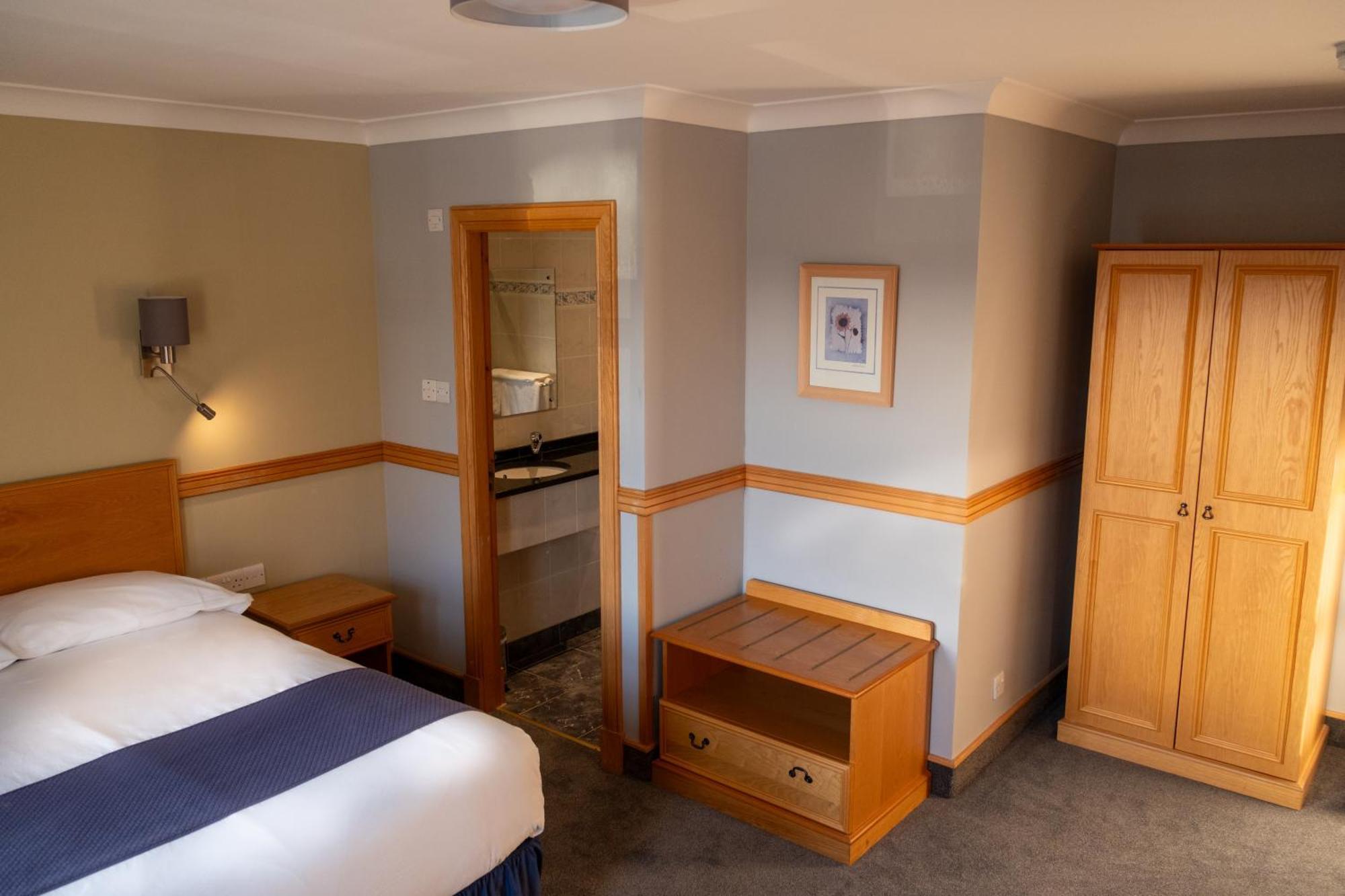 Station Hotel Ellon Exterior foto